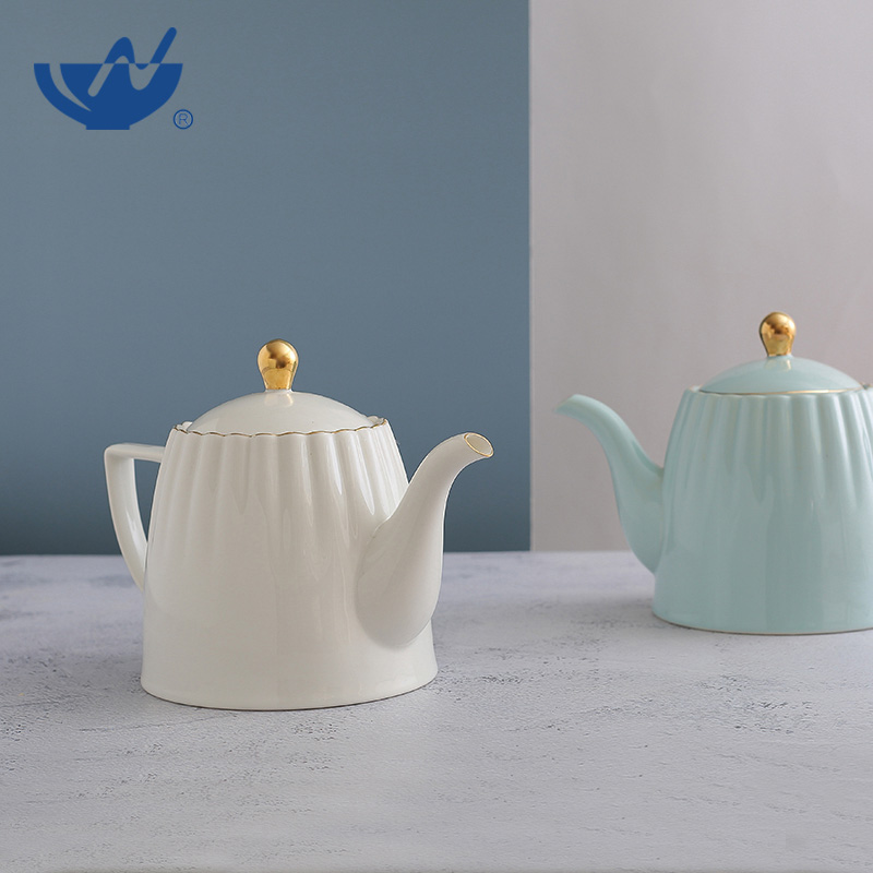 三色色釉茶壺-(1)